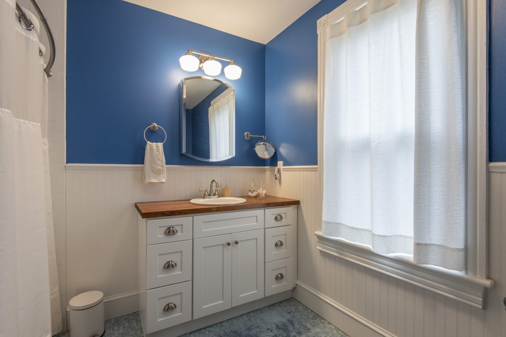 Blue and white Bathroom