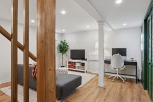 07-436 Brookhurst Ave_07